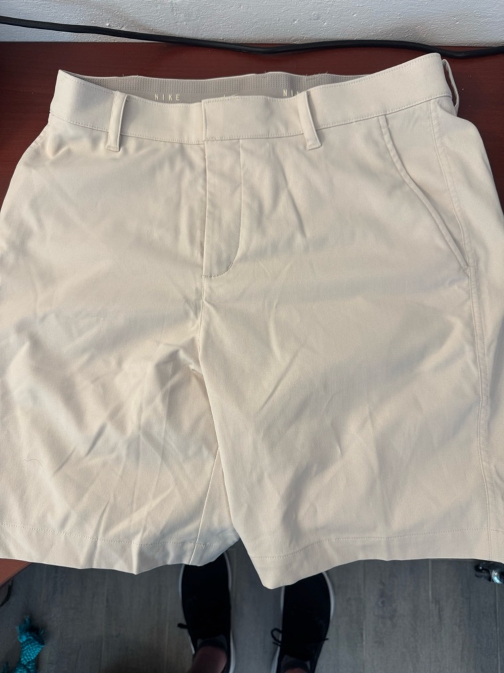 Nike Men’s Light Khaki Golf Shorts, Size 33, Like new